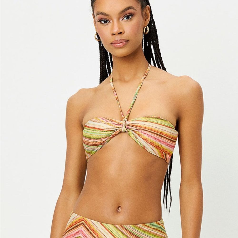 Frankie’s Bikinis x Hailee Steinfeld | Katarina Halter Bandeau Bikini Top